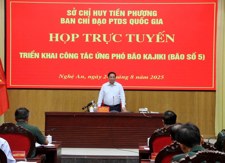 Thủ tướng họp khẩn triển khai công tác ứng phó với cơn bão số 5