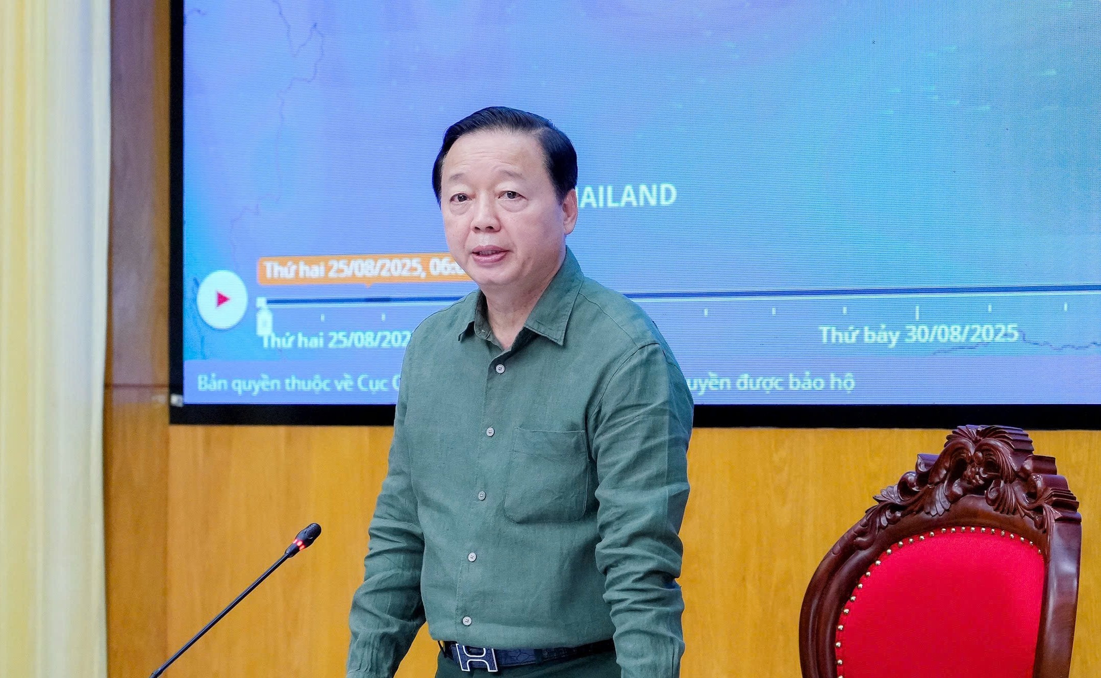 Bão số 5 bắt đầu gây mưa to, gió lớn tại các tỉnh Thanh Hóa, Nghệ An, Hà Tĩnh