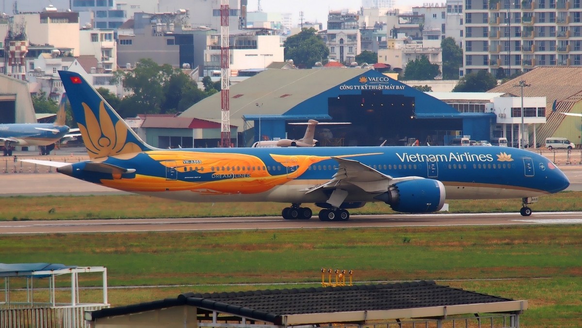 Vietnam Airlines hủy, điều chỉnh nhiều chuyến bay để tránh bão số 5 Vietnam Airlines hủy, điều chỉnh nhiều chuyến bay để tránh bão số 5
