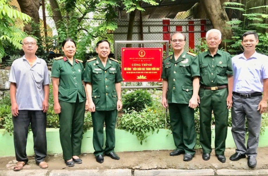 Bài 1: “Ngọn lửa