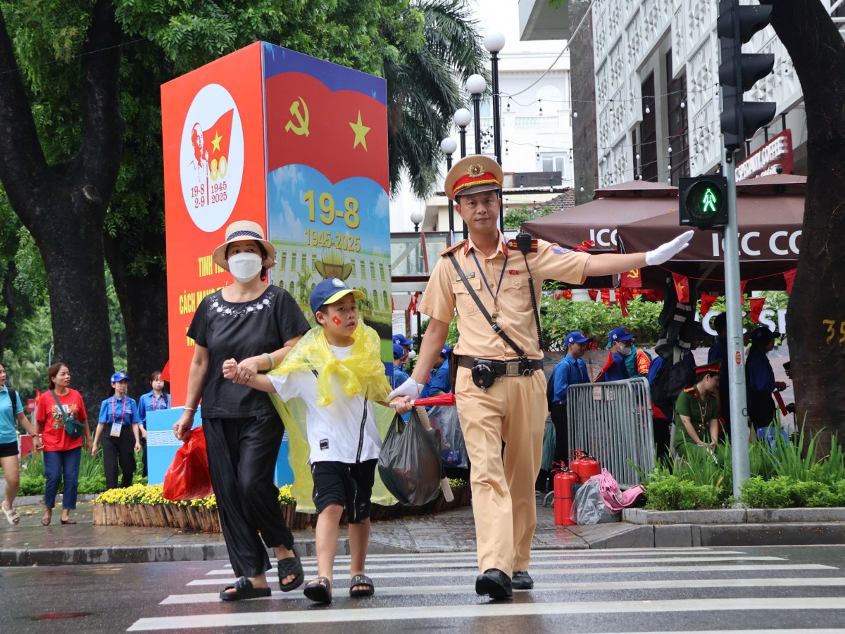 Từ 14h chiều nay (27/8) Hà Nội không còn mưa, thời tiết mát mẻ và rất đẹp