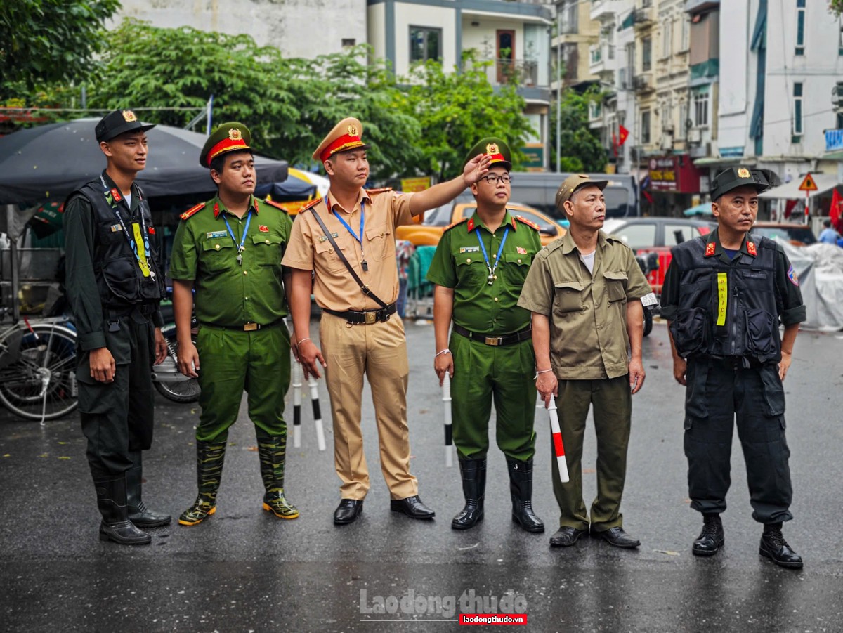 An ninh được thắt chặt trước giờ sơ duyệt diễu binh, diễu hành 27/8 Công an Thủ đô quyết tâm bảo vệ thành công Lễ kỷ niệm 80 năm Cách mạng tháng Tám và Quốc khánh 2/9