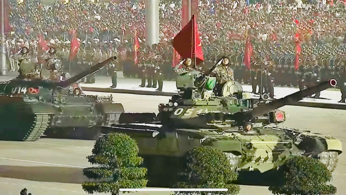 TRỰC TIẾP: Sơ duyệt cấp Nhà nước lễ diễu binh, diễu hành A80