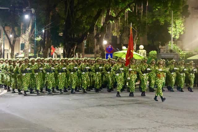 TRỰC TIẾP: Sơ duyệt cấp Nhà nước lễ diễu binh, diễu hành A80