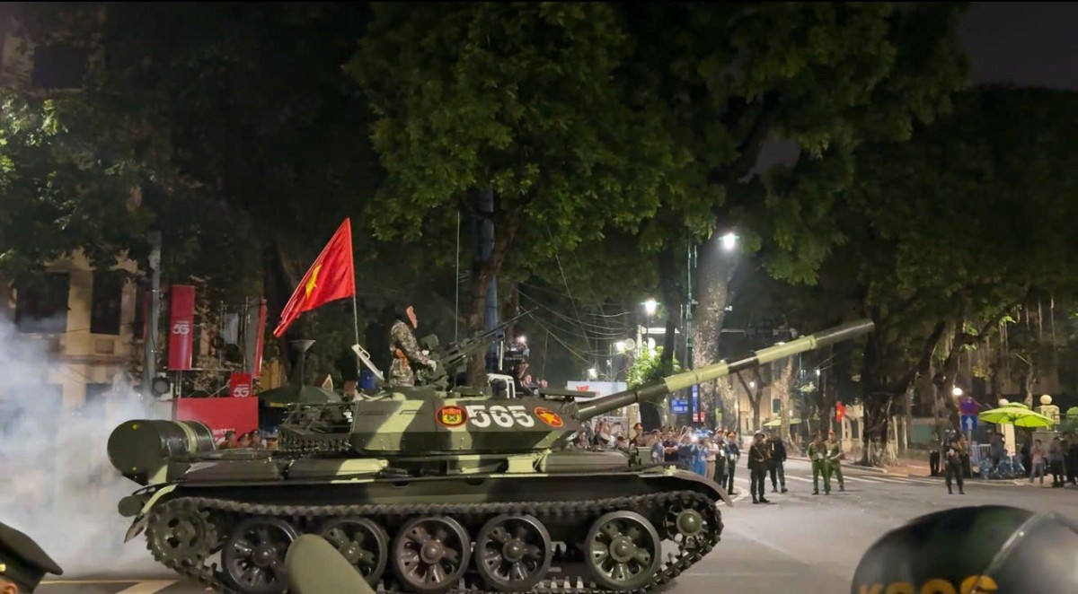 TRỰC TIẾP: Sơ duyệt cấp Nhà nước lễ diễu binh, diễu hành A80