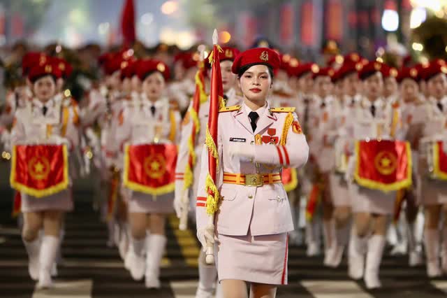 TRỰC TIẾP: Sơ duyệt cấp Nhà nước lễ diễu binh, diễu hành A80