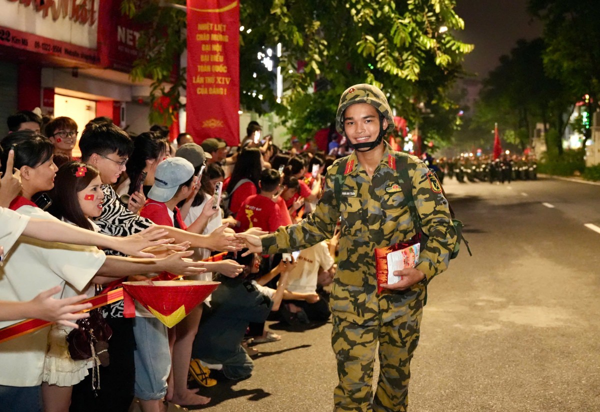 TRỰC TIẾP: Sơ duyệt cấp Nhà nước lễ diễu binh, diễu hành A80