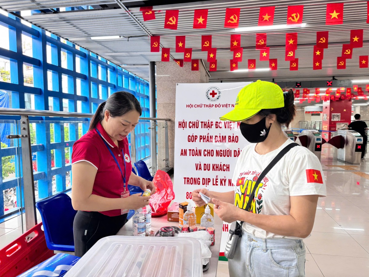Hội Chữ thập đỏ Việt Nam triển khai 6 điểm sơ cấp cứu tại các nhà ga phục vụ Đại lễ 2/9 Hội Chữ thập đỏ Việt Nam lập 6 điểm sơ cấp cứu tại các nhà ga đảm bảo sức khỏe cho nhân dân