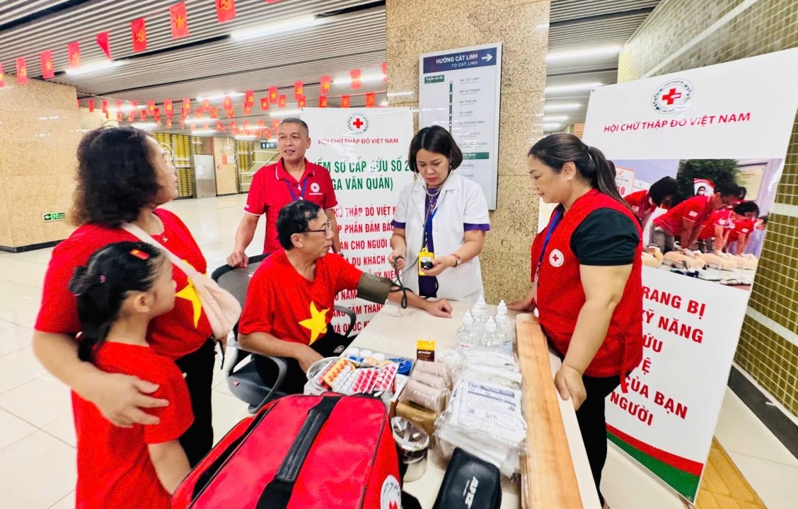 Hội Chữ thập đỏ Việt Nam lập 6 điểm sơ cấp cứu tại các nhà ga đảm bảo sức khỏe cho nhân dân