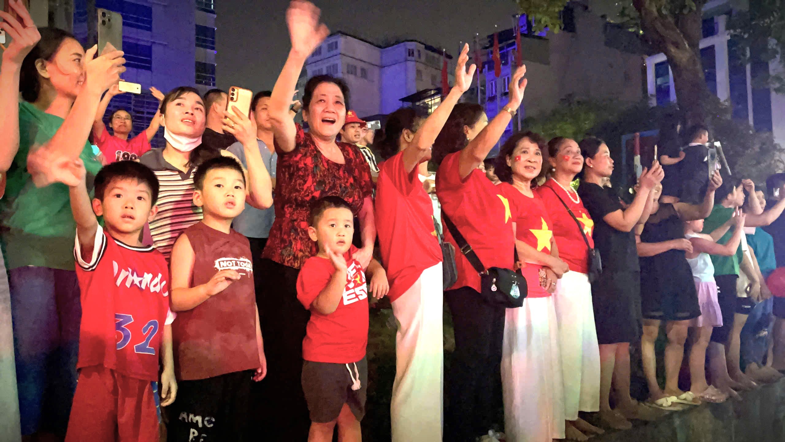 Kỳ 2: Khi lòng dân dệt nên khúc tráng ca Kỳ 2: Khi lòng dân dệt nên khúc tráng ca