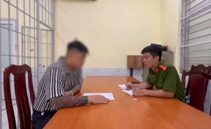 Hà Nội xử lý nghiêm đối tượng gây rối, thách thức lực lượng công an tại chốt bảo vệ A80 Hà Nội xử lý nghiêm đối tượng gây rối, thách thức lực lượng Công an tại chốt bảo vệ A80