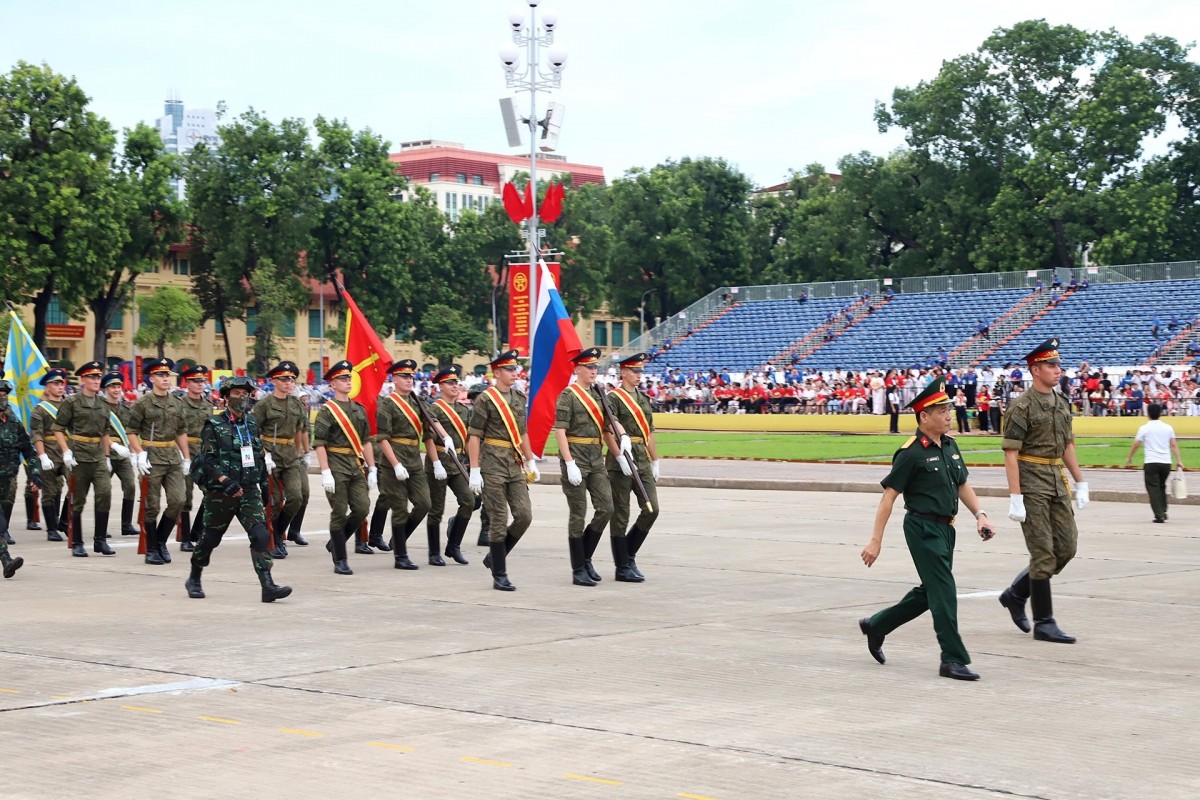 Khối quân nhân Nga, Lào, Campuchia tham dự sơ duyệt A80