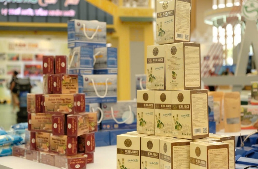 Ấn tượng với không gian trưng bày triển lãm “80 năm hành trình Độc lập - Tự do - Hạnh phúc”