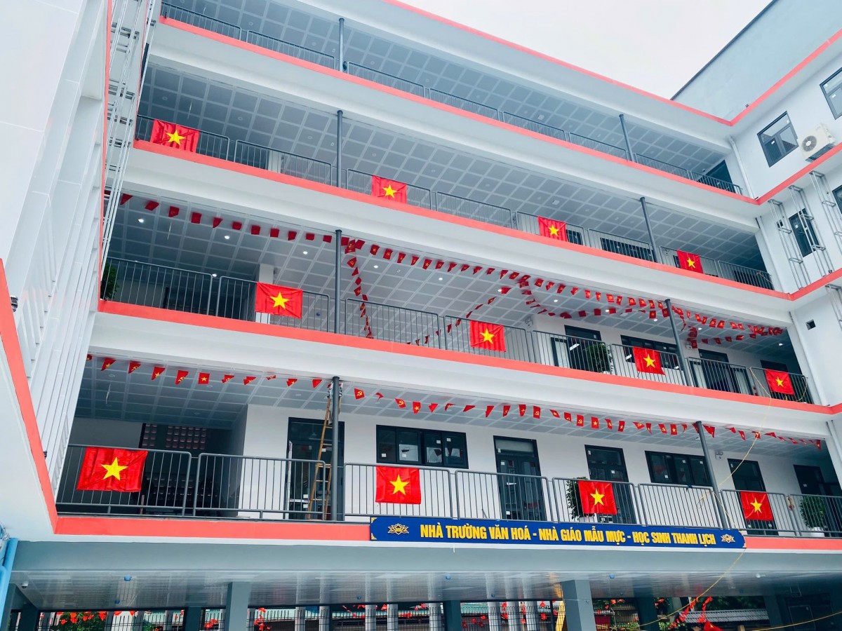 Thầy và trò Thủ đô hân hoan chào mừng Đại lễ 80 năm Quốc khánh 2/9 Thầy và trò Thủ đô hân hoan chào mừng Đại lễ 80 năm Quốc khánh 2/9