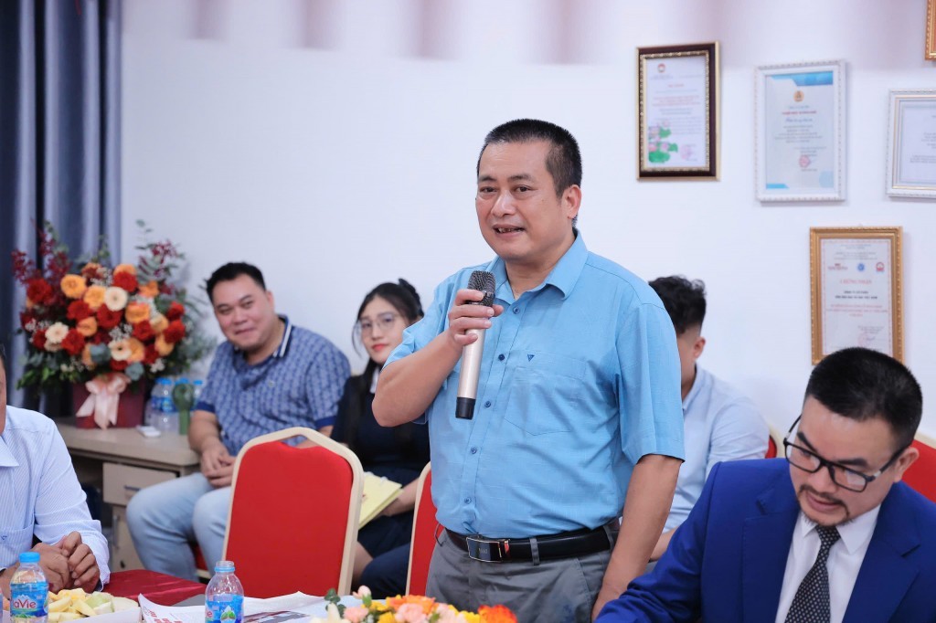 Khởi động đề án hợp tác xã điện tử và phát động phong trào văn hóa đọc Khởi động đề án hợp tác xã điện tử và phát động phong trào văn hóa đọc