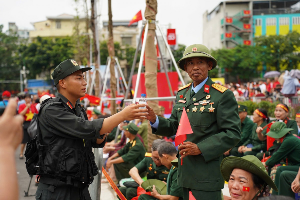 Bảo đảm an ninh tuyệt đối cho buổi tổng duyệt diễu binh, diễu hành 80 năm Quốc khánh Bảo đảm an ninh tuyệt đối cho buổi tổng duyệt diễu binh, diễu hành 80 năm Quốc khánh
