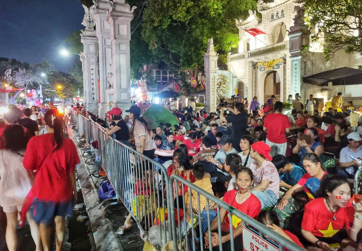 An ninh thắt chặt trước giờ tập kết các khối diễu binh