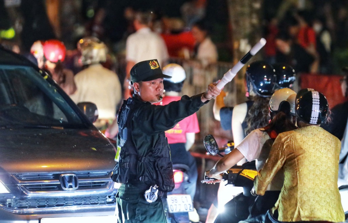 An ninh thắt chặt trước giờ tập kết các khối diễu binh An ninh thắt chặt trước giờ tập kết các khối diễu binh, diễu hành