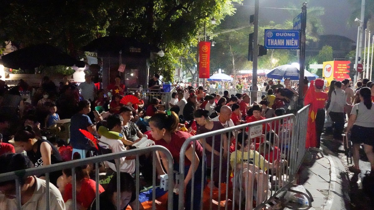 An ninh thắt chặt trước giờ tập kết các khối diễu binh