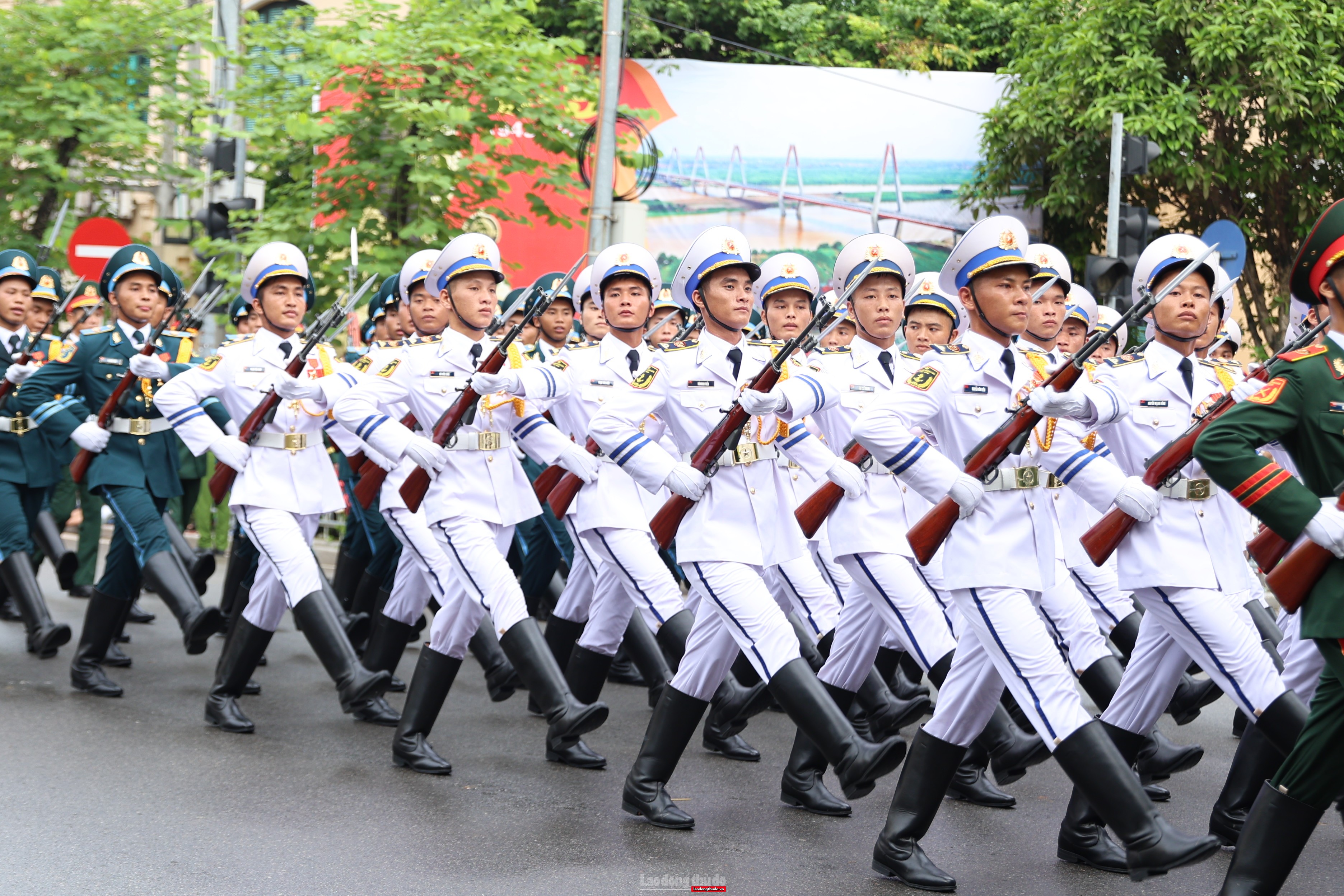 Ấn tượng hình ảnh các khối tham gia diễu binh, diễu hành A80