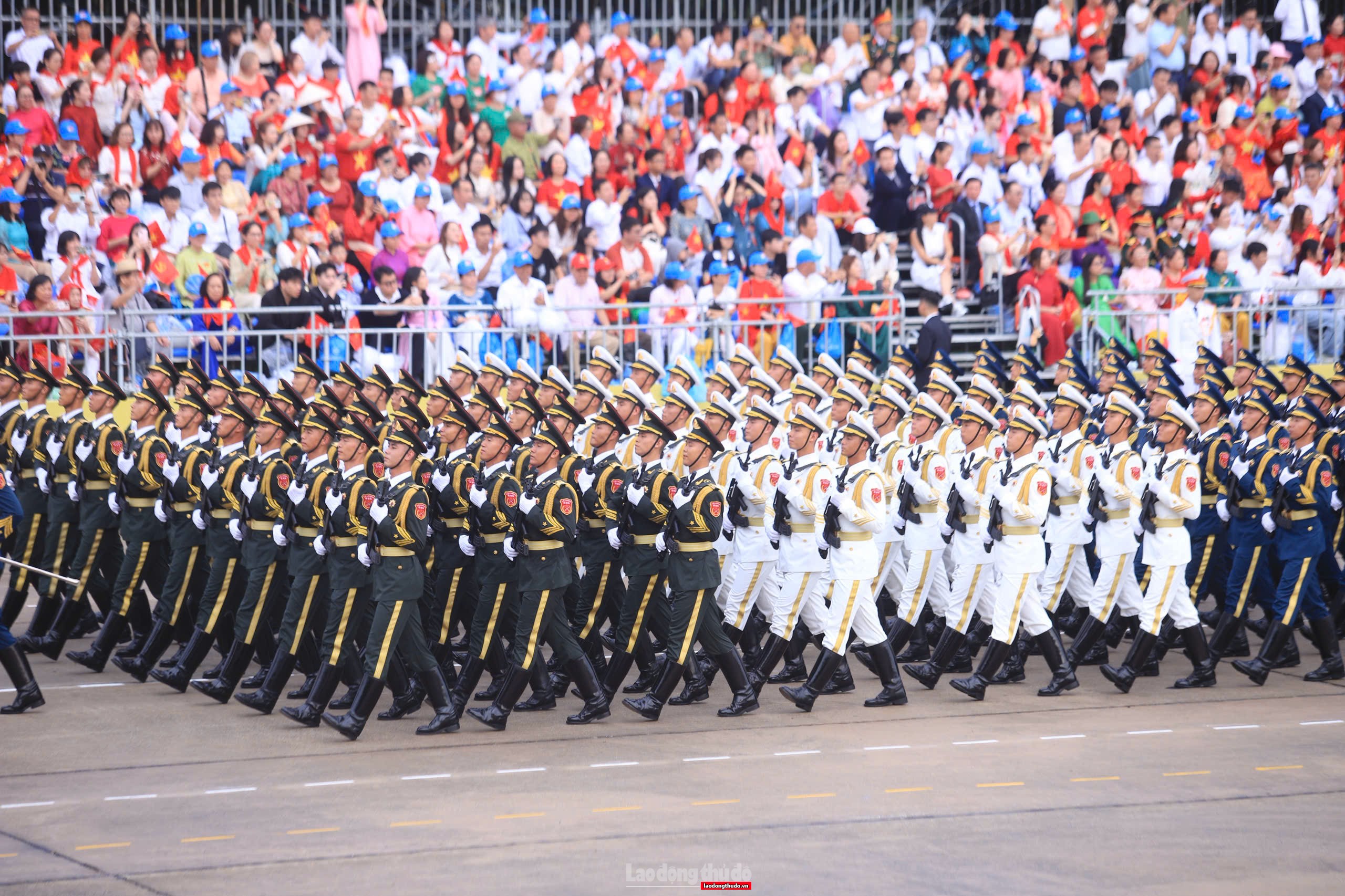 Ấn tượng hình ảnh các khối tham gia diễu binh, diễu hành A80