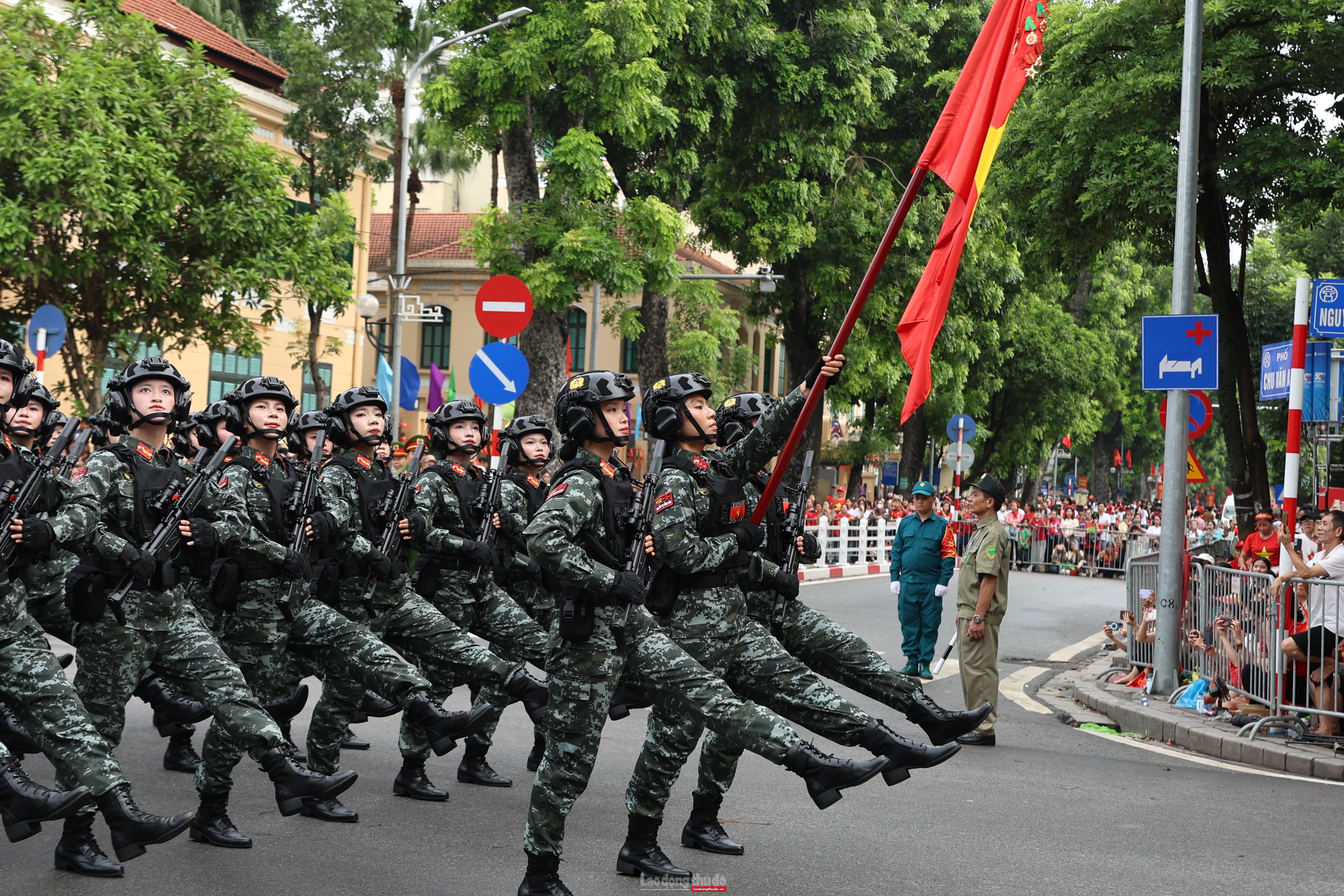 Ấn tượng hình ảnh các khối tham gia diễu binh, diễu hành A80