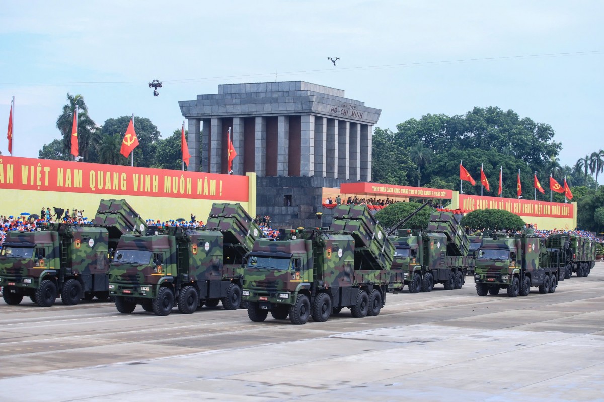 Dàn Khí Tài Hiện Đại Phô Diễn Sức Mạnh Trên Quảng Trường Ba Đình Dàn Khí Tài Hiện Đại Phô Diễn Sức Mạnh Trên Quảng Trường Ba Đình