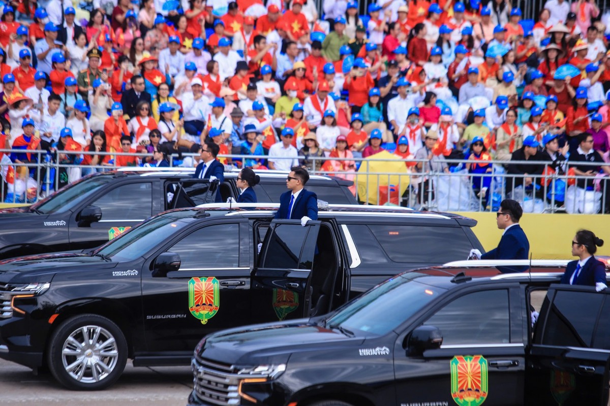 Dàn Khí Tài Hiện Đại Phô Diễn Sức Mạnh Trên Quảng Trường Ba Đình Dàn Khí Tài Hiện Đại Phô Diễn Sức Mạnh Trên Quảng Trường Ba Đình