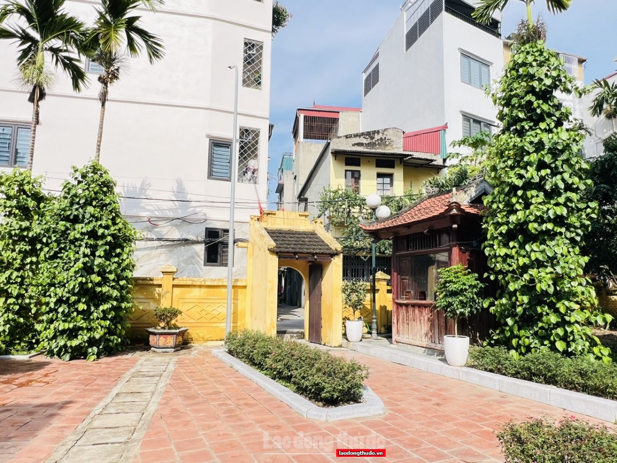 Thăm ngôi nhà cổ, nơi Bác Hồ viết “Lời kêu gọi toàn quốc kháng chiến” Thăm ngôi nhà cổ, nơi Bác Hồ viết “Lời kêu gọi toàn quốc kháng chiến”