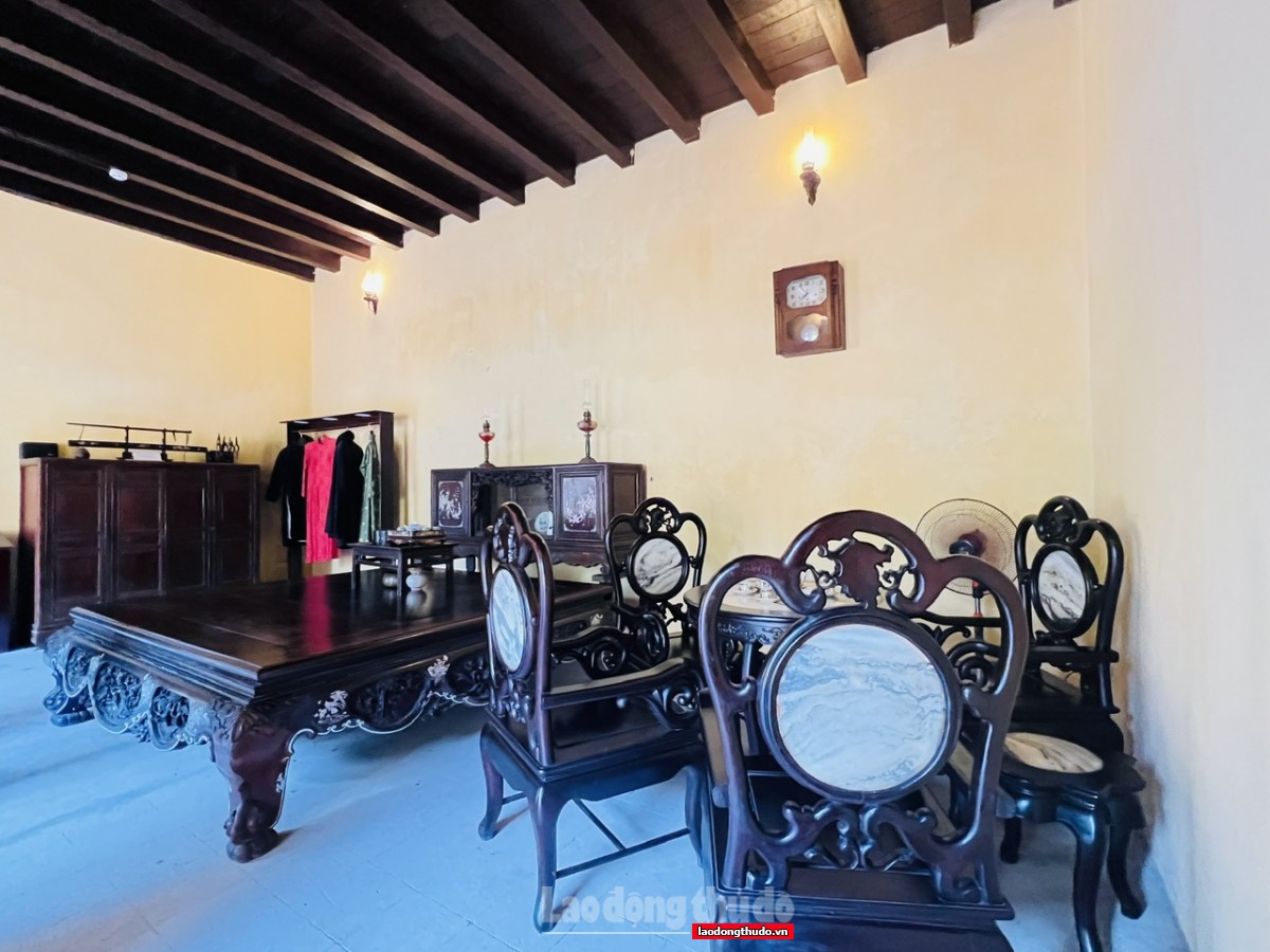 Thăm ngôi nhà cổ, nơi Bác Hồ viết “Lời kêu gọi toàn quốc kháng chiến” Thăm ngôi nhà cổ, nơi Bác Hồ viết “Lời kêu gọi toàn quốc kháng chiến”