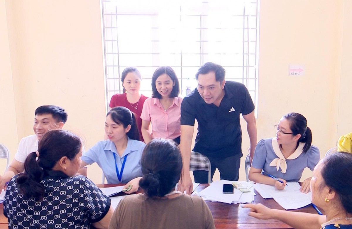 Xã Thượng Phúc chi trả hơn 4 tỉ đồng quà của Nhà nước đến nhân dân dịp Quốc khánh 2/9