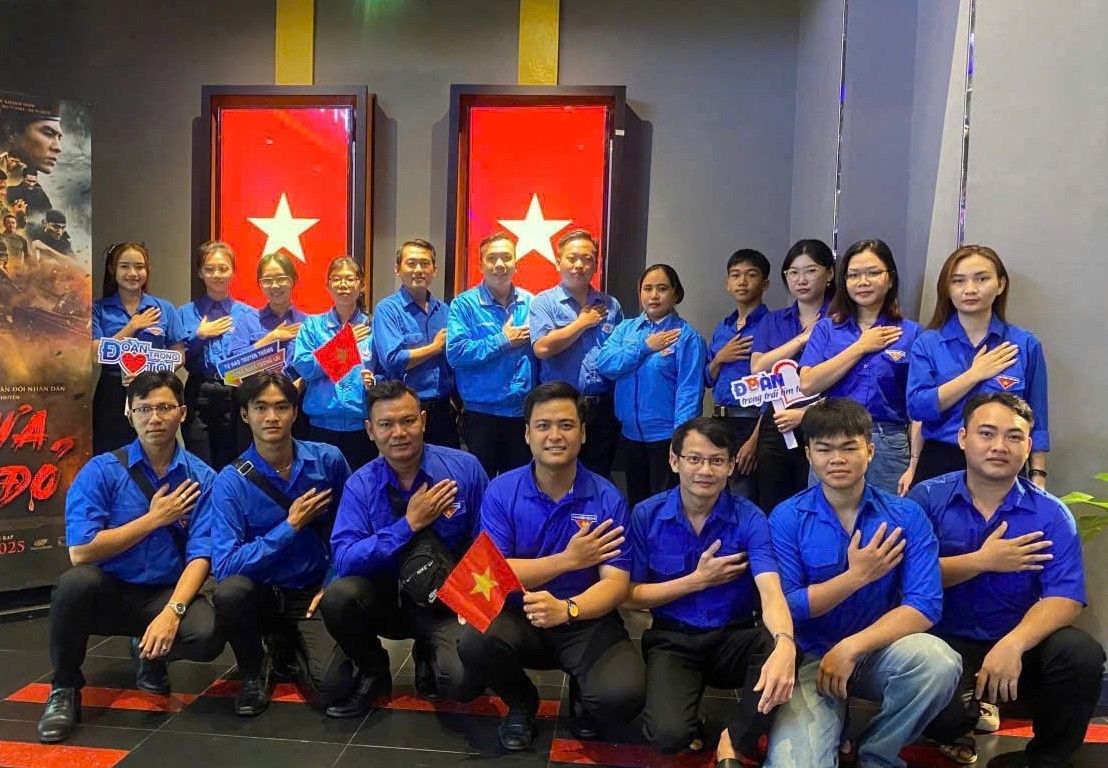 Mưa đỏ, bộ phim làm "ngấn lệ" người dân xứ Nghệ