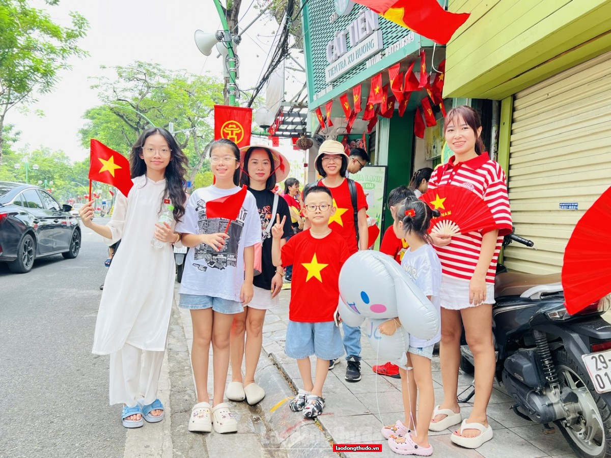 Thị trường hàng hóa sôi động mừng Quốc khánh 2/9