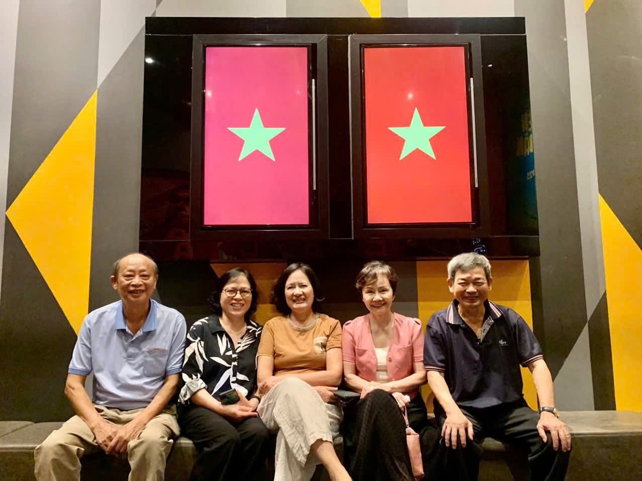 Mưa đỏ, bộ phim làm