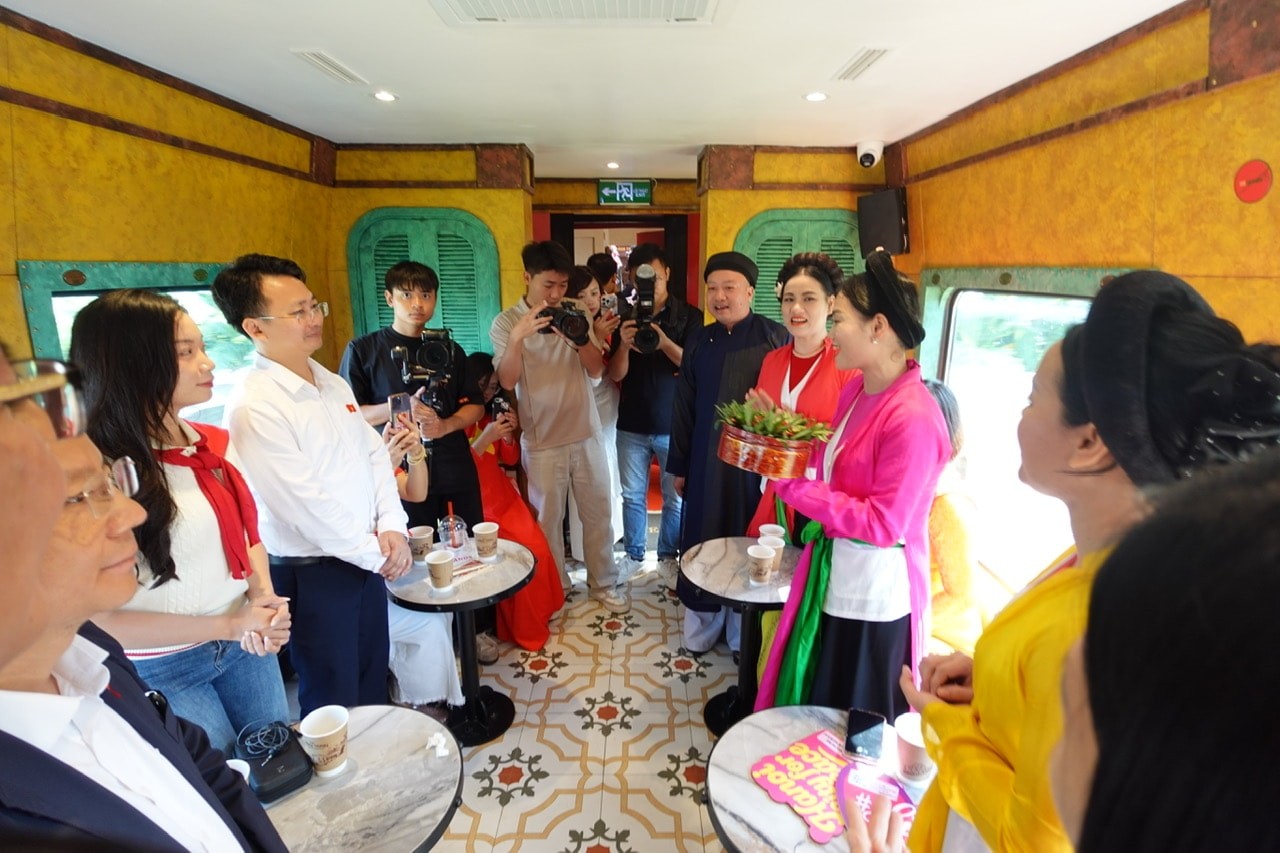 Tuyến tàu “Hà Nội 5 Cửa Ô”: Kết nối Thủ đô với miền di sản Quan họ Bắc Ninh