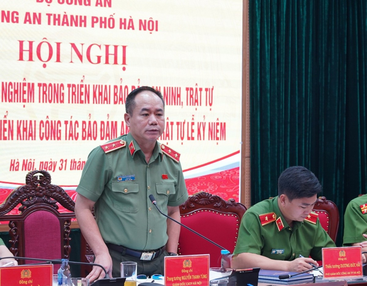 Trung tướng Nguyễn Thanh Tùng: 