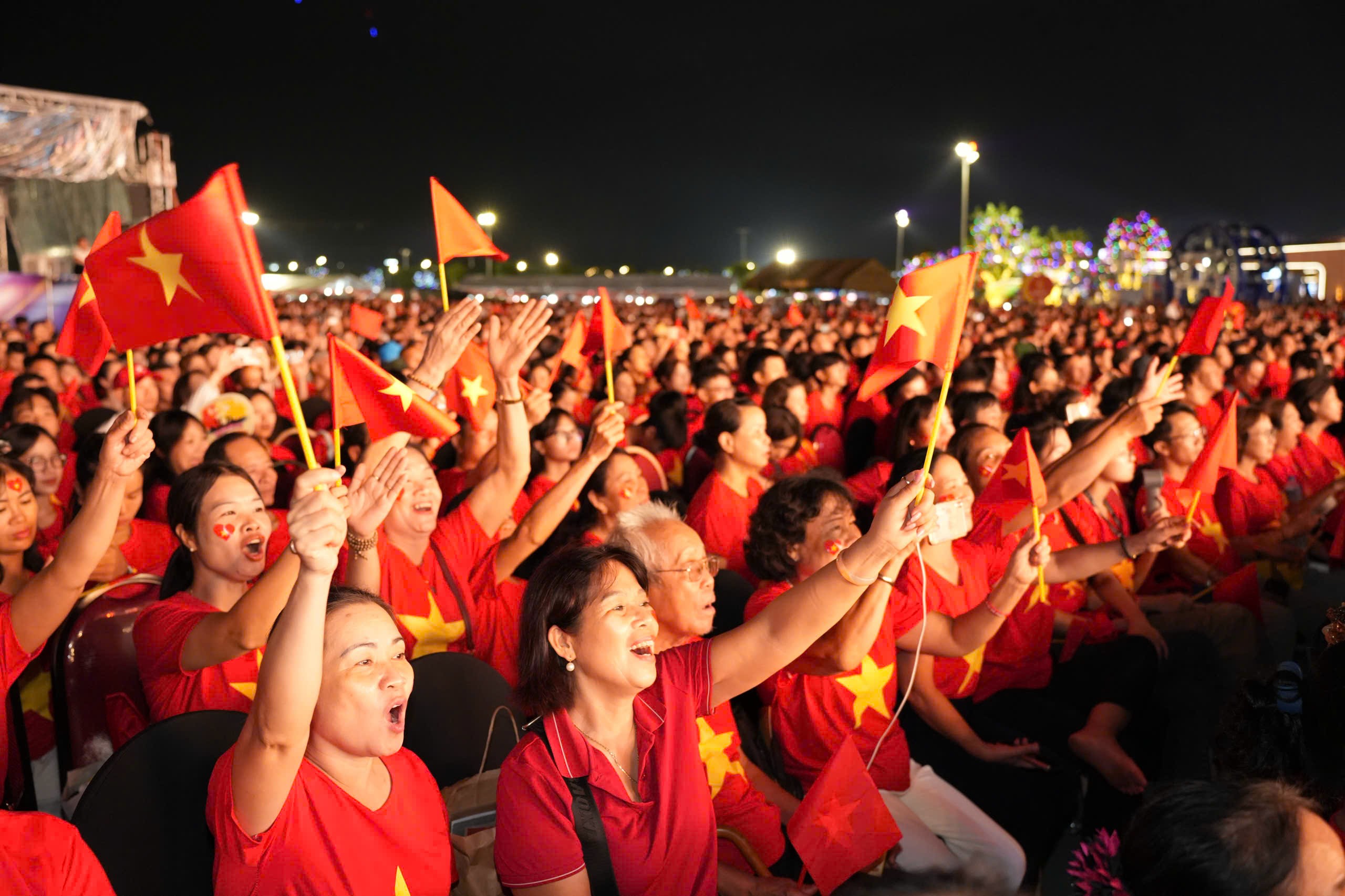 “Hà Nội - Sáng mãi khát vọng Việt Nam