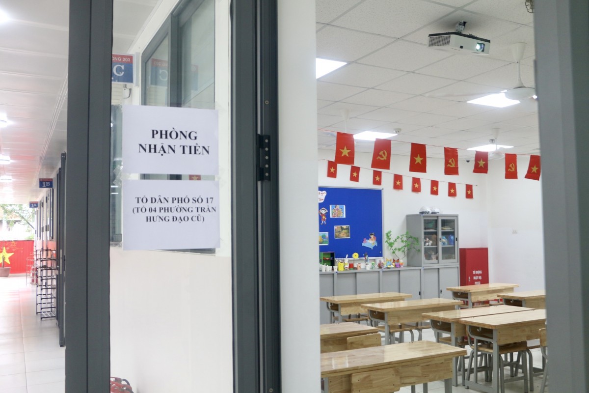 Người dân phường Cửa Nam: “Vui lắm khi nhận quà Tết Độc lập”