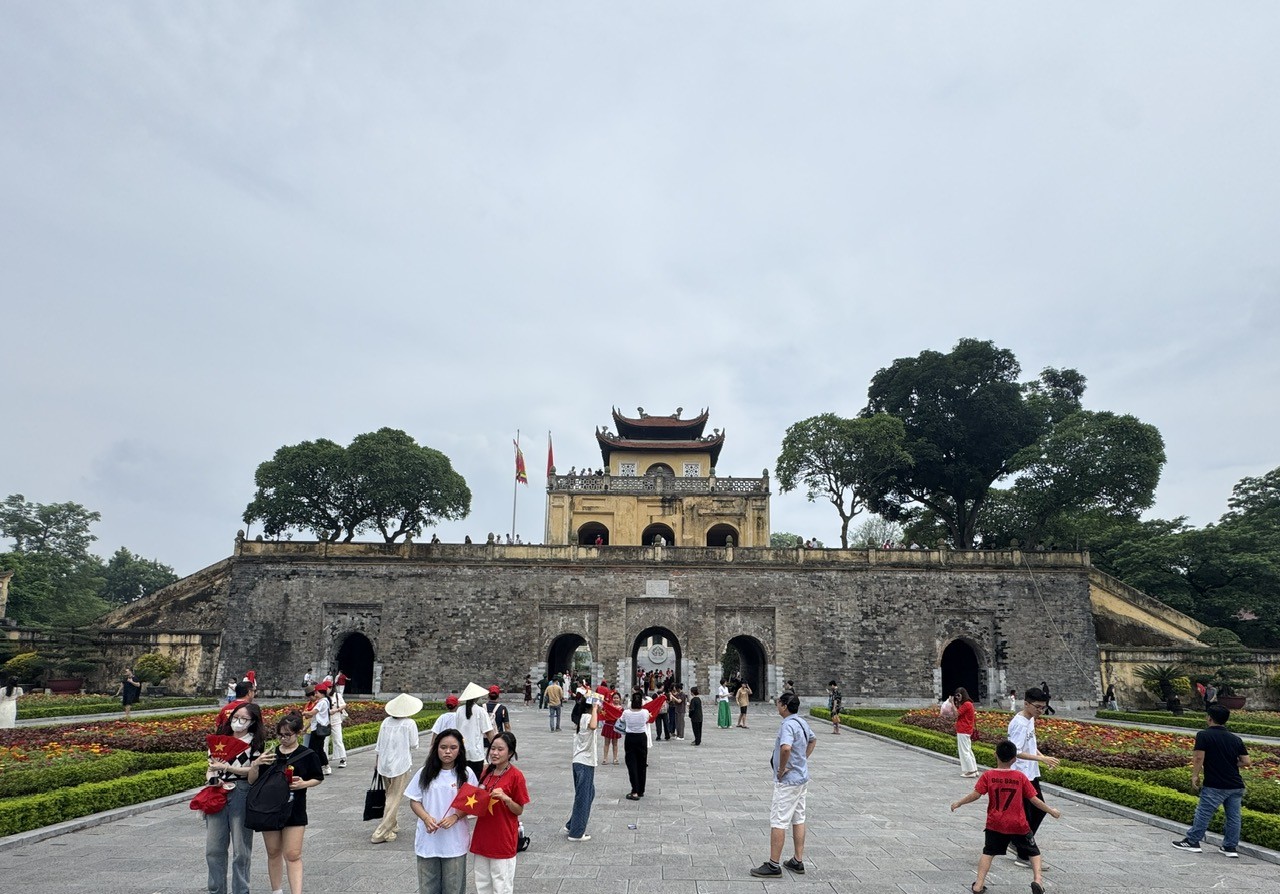 Hoàng thành Thăng Long mở cửa miễn phí, đón hàng nghìn lượt khách trong dịp 2/9