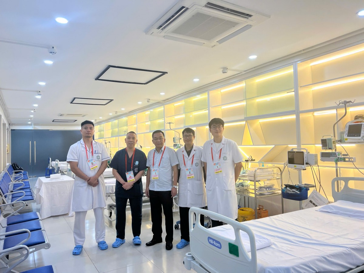 Làm gì để đảm bảo an toàn sức khỏe khi xem diễu binh 2/9?