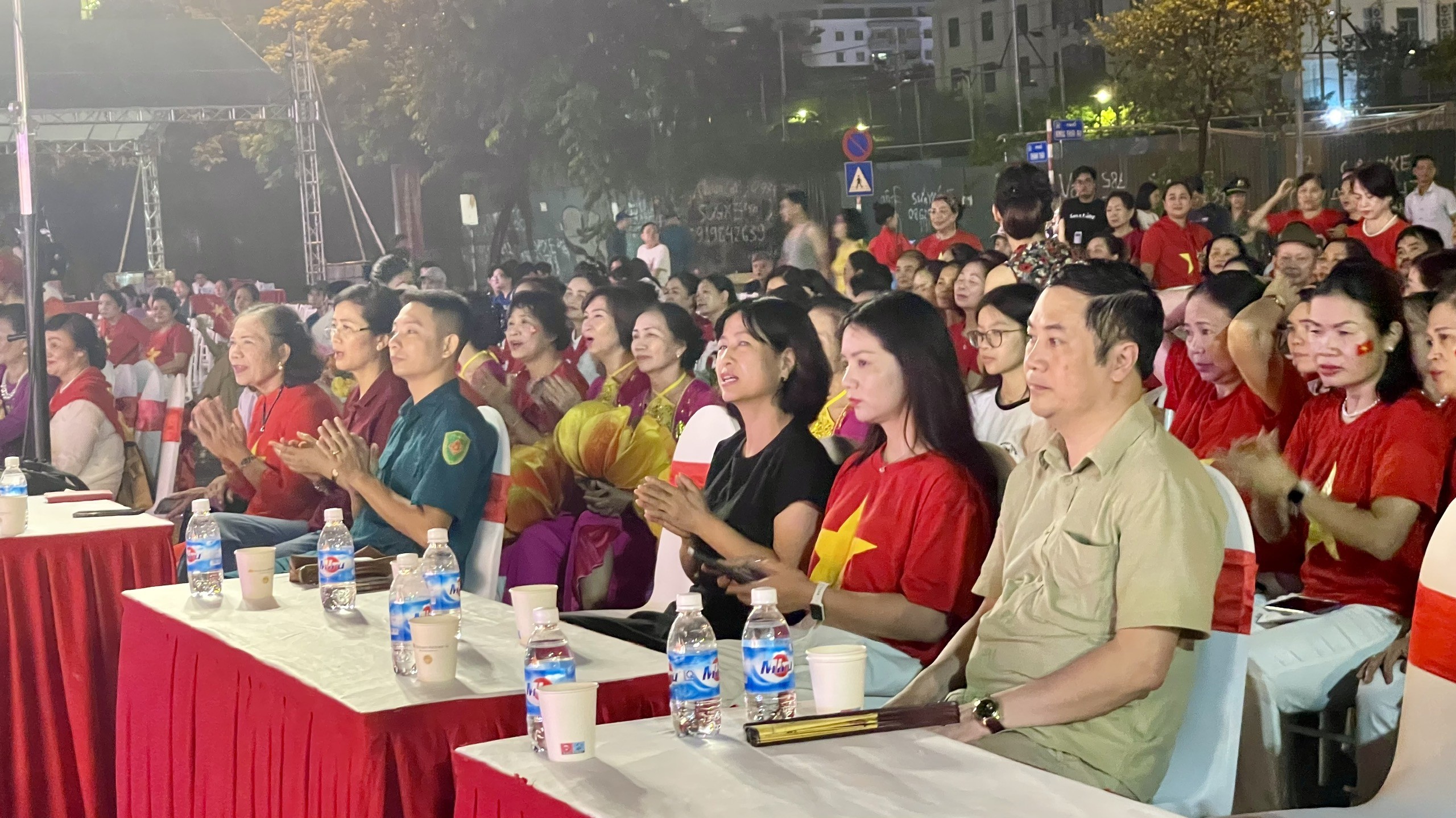 Cầu Giấy: Sôi nổi chương trình văn nghệ chào mừng 80 năm Quốc khánh 2/9