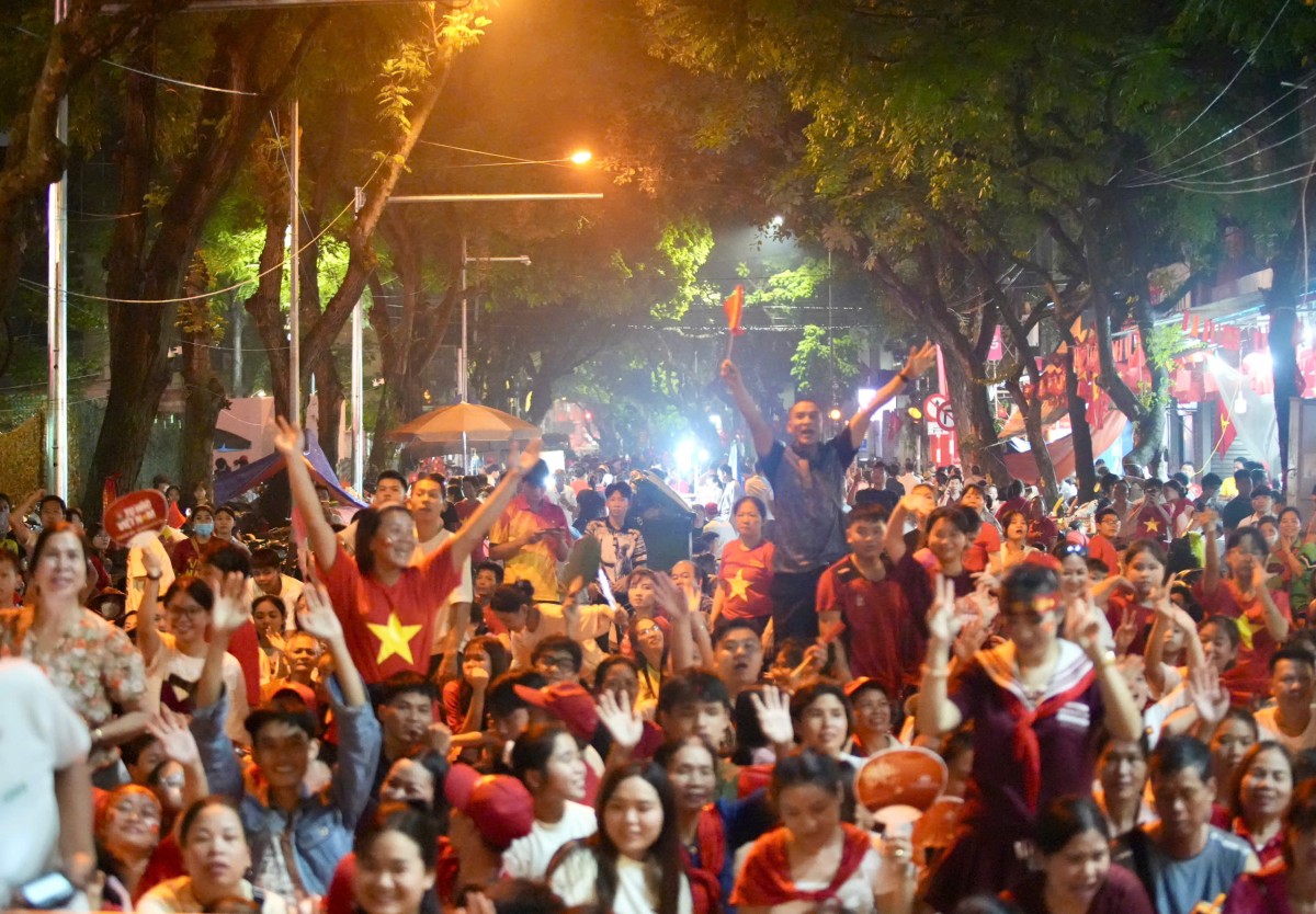 Hà Nội đêm không ngủ: Đêm trắng trước ngày hội non sông