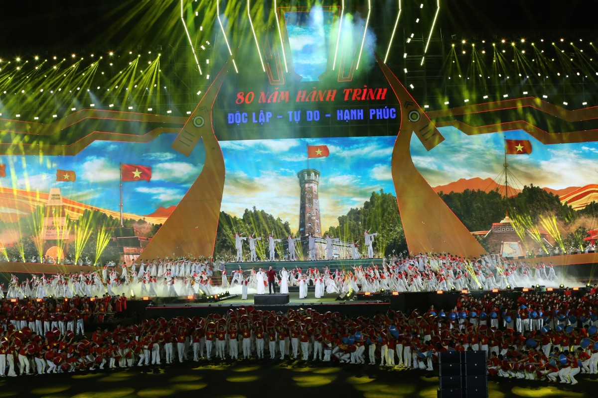 Hành trình 80 năm văn hoá nghệ thuật nuôi dưỡng tâm hồn, sức mạnh và ý chí Việt Nam