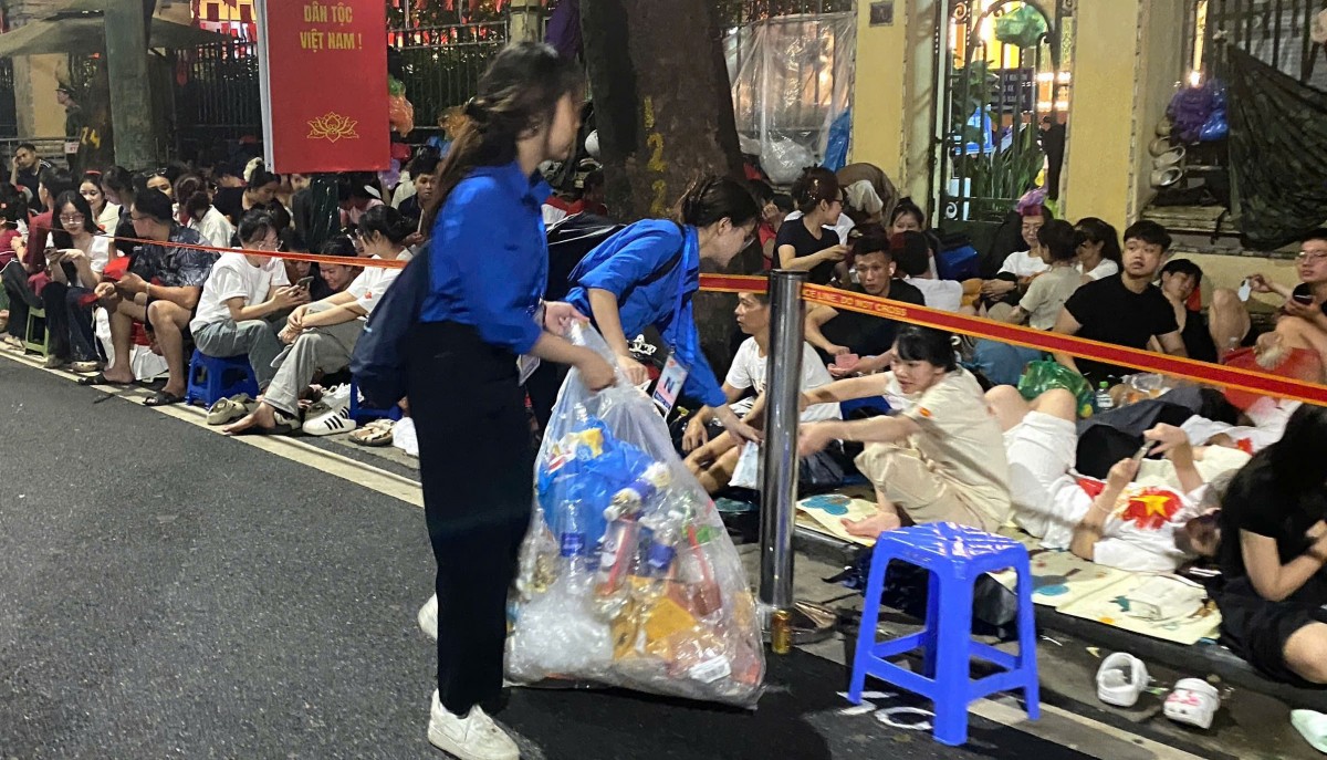 Thanh niên Thủ đô xuyên đêm “góp sức” cho sự kiện A80 Thanh niên Thủ đô xuyên đêm “góp sức” cho sự kiện A80