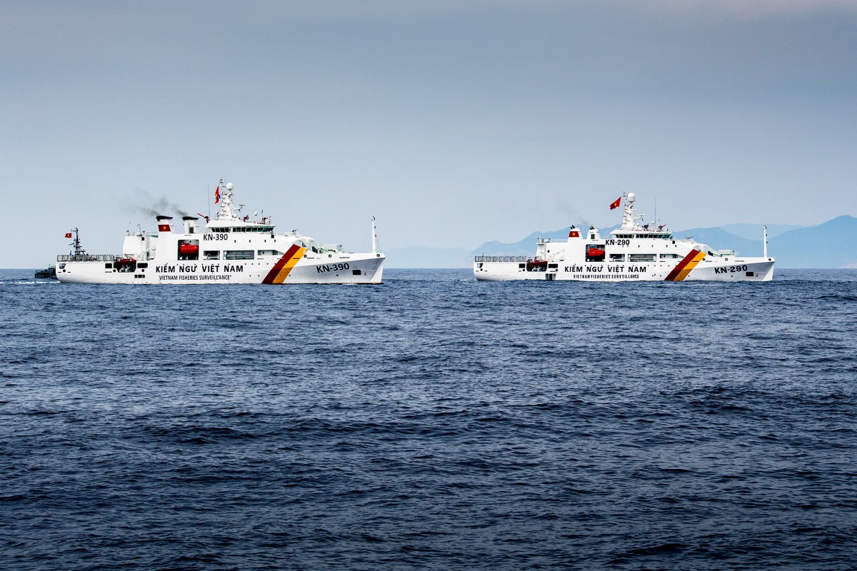 Hình ảnh diễu binh các lực lượng vũ trang trên biển