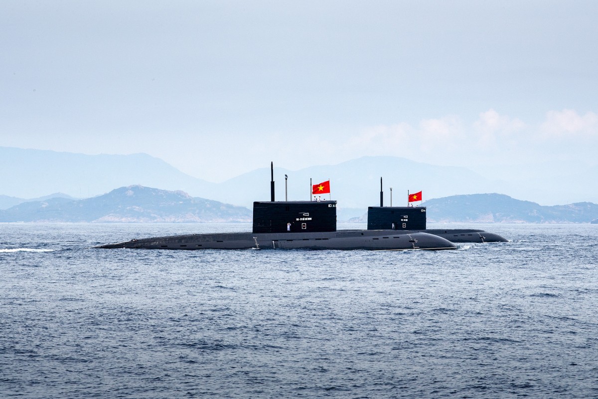 Hình ảnh diễu binh các lực lượng vũ trang trên biển