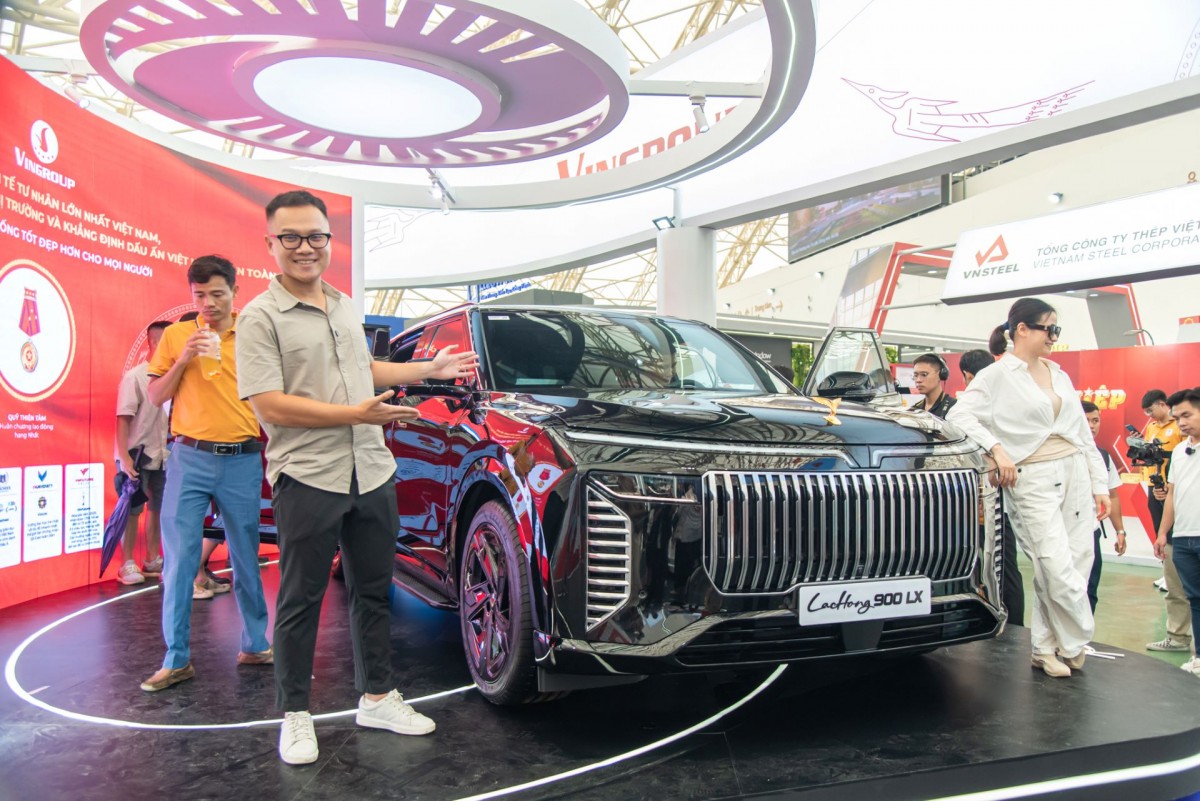 Lạc Hồng 900 LX - Biểu tượng trí tuệ Việt qua góc nhìn chuyên gia