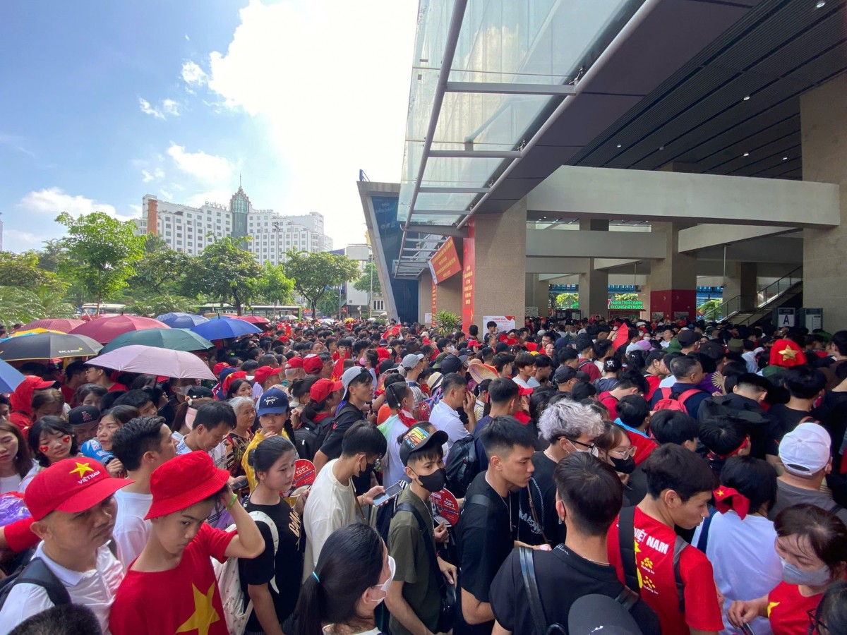 Đường sắt đô thị, xe buýt phát huy hiệu quả trong ngày Quốc khánh Đường sắt đô thị, xe buýt phát huy hiệu quả trong ngày Quốc khánh