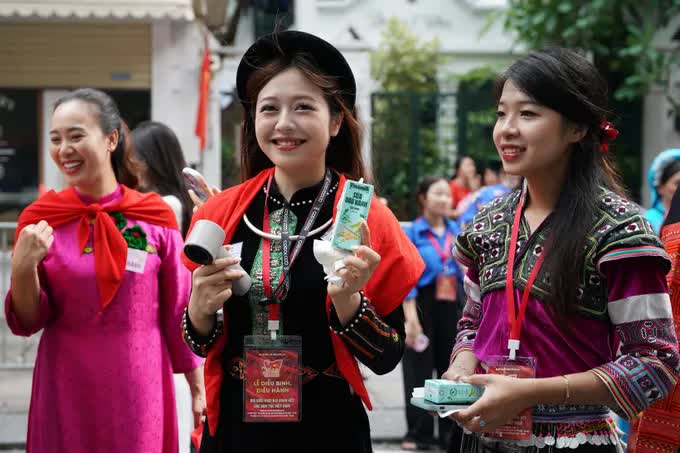 Gần 1 triệu sản phẩm Vinamilk tiếp sức cho các lực lượng tham gia Đại lễ kỷ niệm 80 năm Quốc khánh Gần 1 triệu sản phẩm Vinamilk tiếp sức cho các lực lượng tham gia Đại lễ kỷ niệm 80 năm Quốc khánh