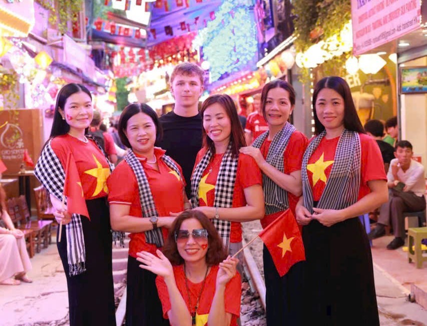 Kỳ 1: Hà Nội trong lòng bạn bè bốn phương